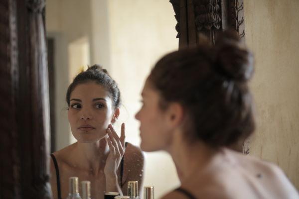 Five Top Summer Acne Tips for Clear, Sunkissed Skin