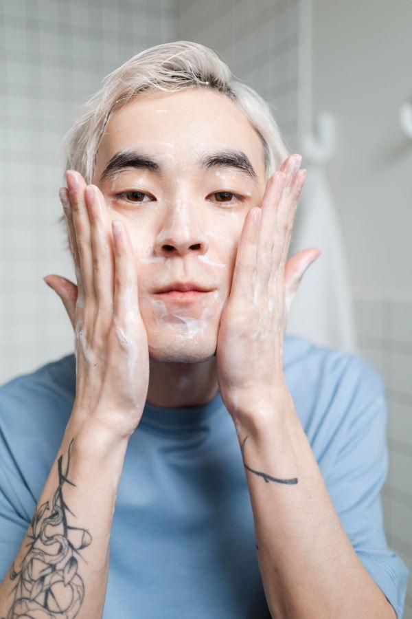 Should You Be Using Differin for Acne? (Maybe Not)