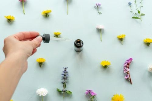 7 Reasons Why Essential Oils for Cystic Acne Is a Bad Idea