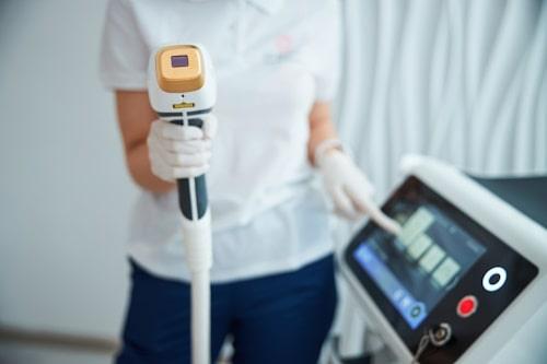 5 Reasons to Avoid Back Acne Laser Treatments