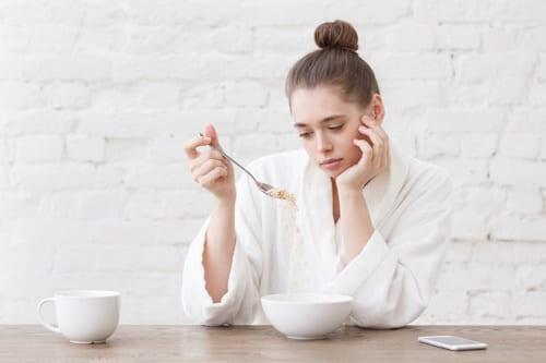 Does Anorexia Cause Acne? (Balance It Back With Exposed)