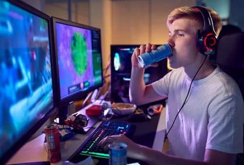 Do Energy Drinks Cause Acne? (Everything You Need to Know)