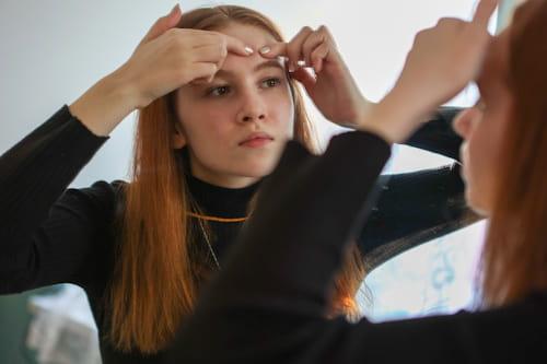 Types of Forehead Acne Connection (Everything You Need to Know)
